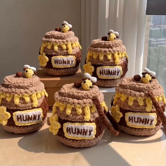 Winnie "Hunny" Pot Bag by Tommy π